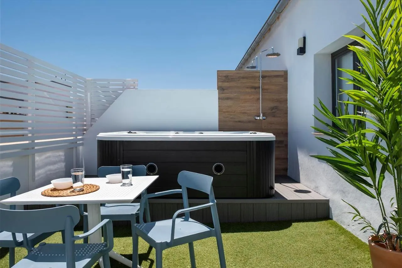 Lola De Triana Apartments Seville Spain