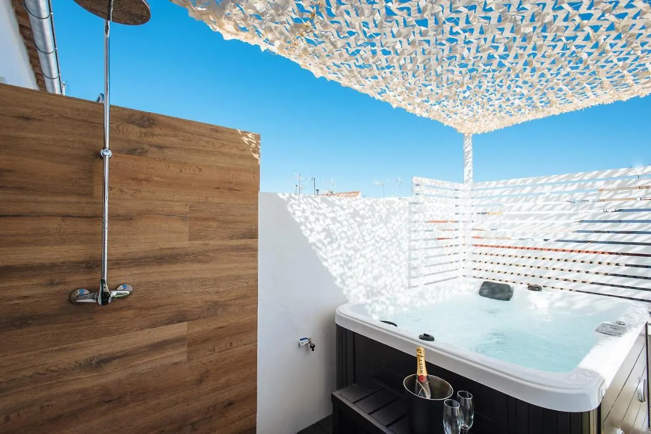 Lola De Triana Apartments Seville