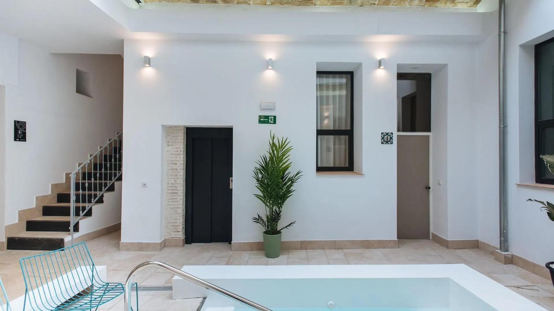 Lola De Triana Apartments Seville